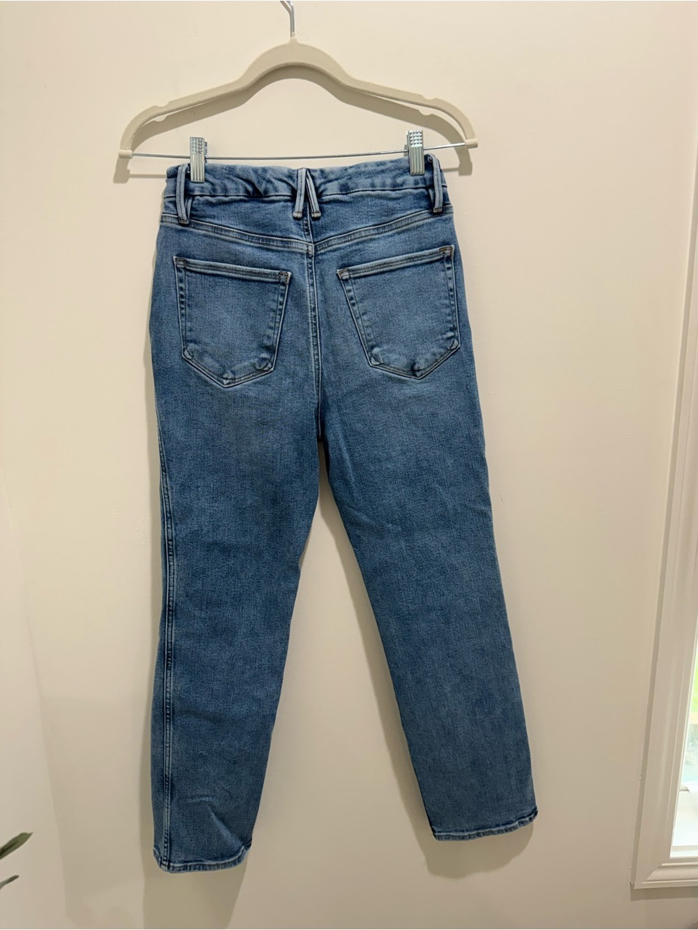 Good American Good Classic Straight Jeans Light Wash Size 6/28 - Picture 5 of 7